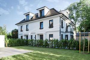 Exklusive Villen-Doppelhaushälfte in Bestlage Moosach