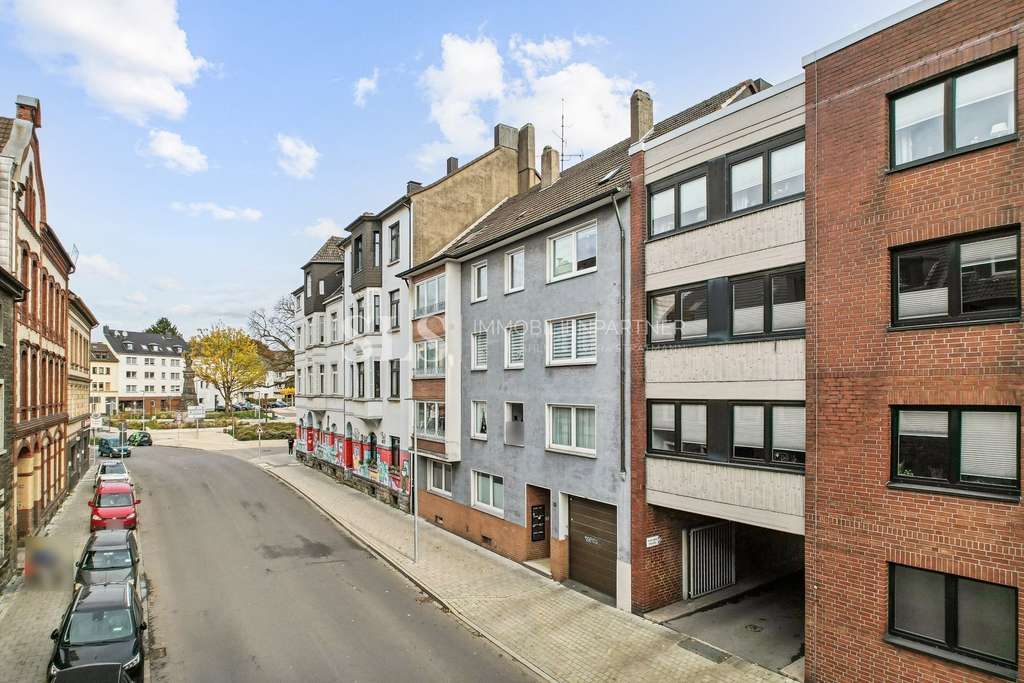 Modernisiertes Mehrfamilienhaus in zentraler Stadtlage mit sicheren Ertragsperspektiven