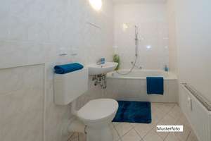 Ihre neue 4-Zimmer-Wohnung wartet! – Herzberger Str. 24, 1239 Prohlis-Nord, Dresden – Vorschaubild 3