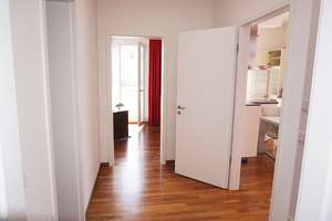 Exklusive 3-Zimmer-DG-Wohnung mit großer Süd-Dachterrasse, EBK, Lift, 2 Bädern und TG in Trudering – Marianne-Plehn-Str. 51, 81825 Gartenstadt Trudering, München – Vorschaubild 9