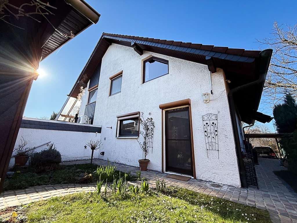 Immobilie in Erpel - Charmantes freistehendes Wohlfühleinfamilienhaus auf wunderschönem Grundstück in Au - Bild 4