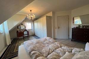 Doppelhaushälfte mit sonnigem Garten // 3-4 Schlafzimmer // Garage // in Spielstraße – Die vollständige Adresse der Immobilie erhältst du vom Anbieter., 47259 Huckingen, Duisburg – Vorschaubild 17