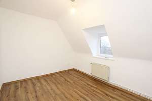 Charmante 3-Zimmer-Dachgeschosswohnung in Kassel-Harleshausen – Zum Feldlager 2, 34128 Harleshausen, Kassel – Vorschaubild 14