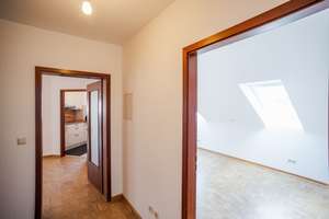 Offen, hell, klimatisiert. Dachgeschosswohnung mit Loggia in Rheinau – 68219 Rheinau, Mannheim – Vorschaubild 10