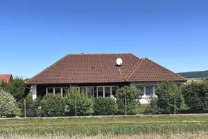 Traumhaft schönes Wohnen mit der Natur als Nachbarn... gepflegter Walmdachbungalow mit Garage auf 1 – Die vollständige Adresse der Immobilie erhältst du vom Anbieter., 96106 Ebern – Vorschaubild 5