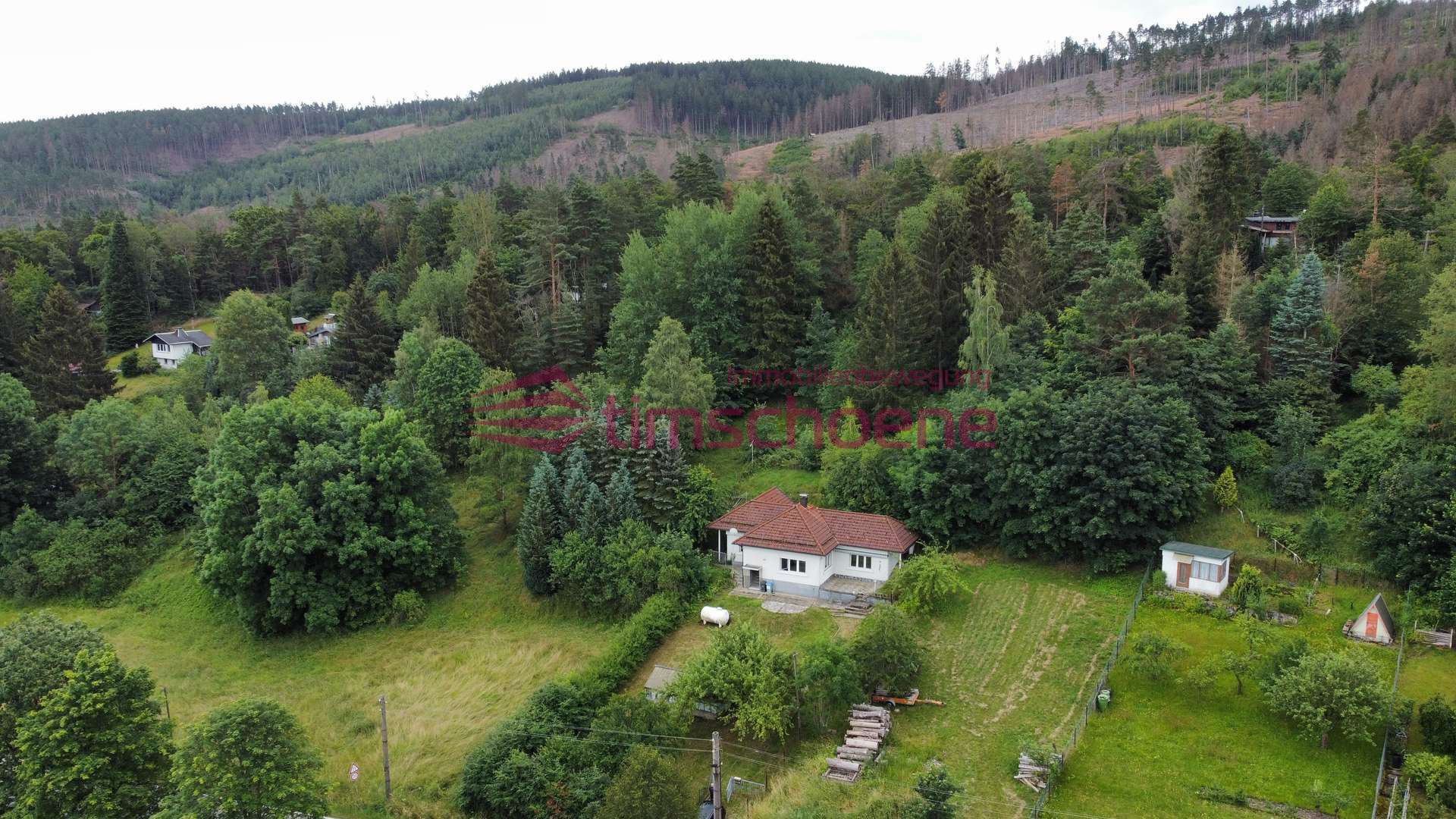 Idylisch gelegenes Ferienhaus mit großem Garten in Elgersburg zu verkaufen!, Ilm Kreis – Bild 2