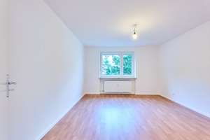 Erstbezug, modernisierte 4-Zimmerwohnung im Hochparterre – Korbinianstraße 48, 80807 Milbertshofen, München – Vorschaubild 11