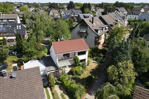 Freistehendes Einfamilienhaus in ruhiger Sackgasse mit Garage und schönem Garten