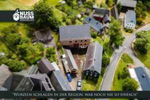 Zweigeschossiges Einfamilienhaus mit Scheune, Nebengelass und Weideflächen in Leutenberg / Hirzbach – Hirzbach 18, 7338 Saalfeld-Rudolstadt (Kreis) – Vorschaubild 1