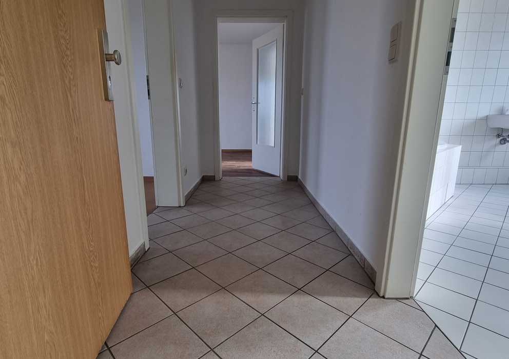 große 2-Zimmer-Wohnung mit Balkon