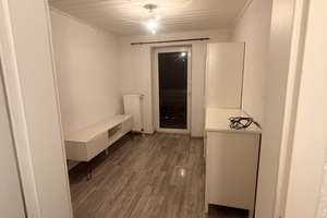 Alltagstaugliche 3,5-Zimmer- Dachgeschosswohnung mit Balkon und Stellplatz in Duisburg  – Beecker Straße 265, 47166 Alt-Hamborn, Duisburg – Vorschaubild 6