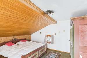 Ein echtes Stück Mittenwald – Wohnen im Herzen des Geigenbauortes unter dem Karwendel – Die vollständige Adresse der Immobilie erhältst du vom Anbieter., 82481 Mittenwald – Vorschaubild 22