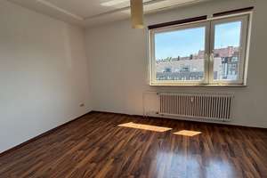 Helle 3,5-Zimmer Wohnung mit Balkon in Essen! 2 NKM frei! – Asthöwerstraße 7, 45147 Holsterhausen, Essen – Vorschaubild 3