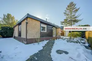 IMMOBERLIN.DE - Attraktiver Bungalow mit Wintergarten & Garage in ländlicher Lage vor den Toren Berl – Barnim (Kreis) – Vorschaubild 3
