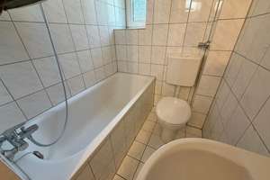 Vollständig renoviert in 2024 - Helle Erdgeschosswohnung mit schöner Aufteilung. – Heinrich-Strunk-Straße 42, 45143 Altendorf, Essen – Vorschaubild 9