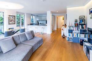 Tolle Maisonettewohnung mit eigenem Garten – Die vollständige Adresse der Immobilie erhältst du vom Anbieter., 81477 Solln, München – Vorschaubild 2