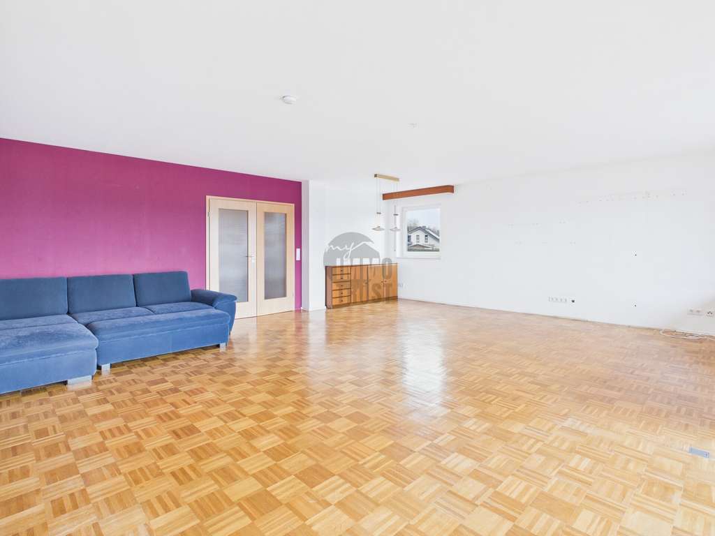 Immobilie in Bad Salzschlirf - EINZIGARTIGEN WEITBLICK ERLEBEN, RUHE GENIEßEN - DIREKTE WALDNÄHE - Bild 1