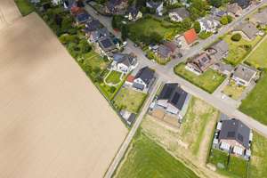 Modernes Einfamilienhaus (Baujahr 2020) mit Pool, Doppelgarage und PV-Anlage in Wegberg-Klinkum – Die vollständige Adresse der Immobilie erhältst du vom Anbieter., 41844 Wegberg – Vorschaubild 9