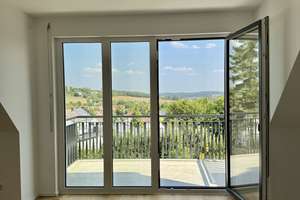 ***TOP-Kapitalanlage - 2 ZKB Galeriewohnung - Balkon mit Ausblick***