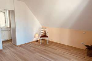 Lichtdurchflutete 6,5 Zimmer Wohnung – 91094 Langensendelbach – Vorschaubild 18