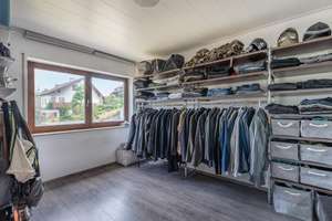 Großzügiges Wohnhaus mit Einliegerwohnung in sonniger Aussichtslage von Hilzingen Binningen – Die vollständige Adresse der Immobilie erhältst du vom Anbieter., 78247 Hilzingen – Vorschaubild 18