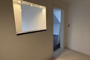 Ruhige 2-Zimmer-Dachgeschosswohnung mit Balkon & EBK in Gonsenheim zu vermieten – Die vollständige Adresse der Immobilie erhältst du vom Anbieter., 55124 Gonsenheim, Mainz – Vorschaubild 9