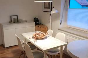 Stilvolle 2,5 Zimmer Wohnung mit Balkon und EBK in U-Bahn Nähe – Kriegelsteinerstraße 18, 81476 Forstenried, München – Vorschaubild 9