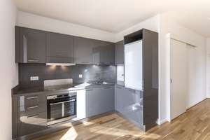 Charmante 3-Raumwohnung mit EBK & Balkon – Altonaer Straße 10, 1159 Friedrichstadt, Dresden – Vorschaubild 3