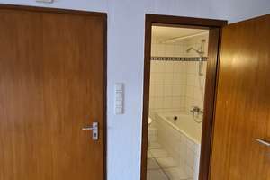 Modernisierte Dachgeschosswg. m. 1 Zimmer, Bad u. Mini- Balkon – Düsseldorferstr. 125, 47051 Dellviertel, Duisburg – Vorschaubild 5