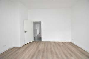 Modernes Wohnen am Marktplatz! Renoviert 2-Zi-Whg in DU-Beeck – Marktplatz 18, 47139 Beeck, Duisburg – Vorschaubild 4