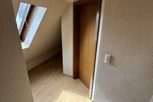 Denkmalgeschützte Doppelhaushälfte – Die vollständige Adresse der Immobilie erhältst du vom Anbieter., 65462 Ginsheim-Gustavsburg – Vorschaubild 11