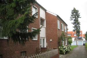 TOP! Frei ab August 2026! Ruhig gelegene 3-Zimmerwohnung, Balkon, Garage