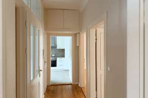 Stilvoll sanierte 3-Zimmer-Altbauwohnung mit privatem Innenhof in ruhiger Wohnlage in Frankfurt-Nied – 65934 Nied, Frankfurt am Main – Vorschaubild 13