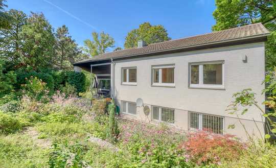 Einfamilienhaus mit großem Grundstück und viel Potential