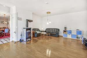 Bremen-Osterholz: Gepflegter Bungalow mit zwei Terrassen auf Erbpachtgrundstück – Die vollständige Adresse der Immobilie erhältst du vom Anbieter., 28307 Osterholz (Ortsteil), Bremen – Vorschaubild 5
