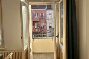 Bezugsfreie Altbauwohnung mit Balkon im Herzen von Tiergarten – Helmholzstrasse 24, 10587 Charlottenburg, Berlin – Vorschaubild 3