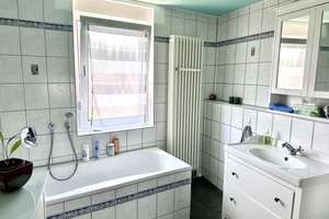 KL-Erfenbach:
Einfamilienhaus mit Garage, Carport und sonnigem Gartengrundstück – Die vollständige Adresse der Immobilie erhältst du vom Anbieter., 67659 Erfenbach, Kaiserslautern – Vorschaubild 9