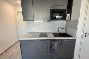 Apartment, modern möbliert, vollständig ausgestattet, Balkon, Aufzug, Tiefgarage – Feuchtwangerstraße 4, 80937 Am Hart, München – Vorschaubild 6