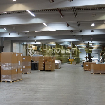 Gepflegte Gewerbehalle zur Lager- oder Produktionsnutzung!