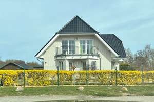 Das Achterwasser direkt im Blick - Ruhige Lage - Massivbau - Wärmepumpe / Vaillant – Am Achterwasser 3, 17440 Lütow – Vorschaubild 4