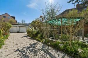 Doppelhaushälfte – ideal als Mehrgenerationenhaus – mit Balkon und Garten in begehrter Wohnlage – Die vollständige Adresse der Immobilie erhältst du vom Anbieter., 45355 Borbeck-Mitte, Essen – Vorschaubild 19