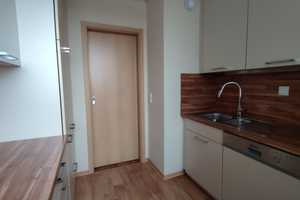 Helle 4-Zimmer-Wohnung mit Panoramablick und großem Balkon direkt am Wöhrder See in Nürnberg – Norikerstraße 19, 90402 Nürnberg – Vorschaubild 11