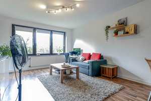 Vermietete 3-Zi.-ETW mit Balkon * PKW-Stellplatz * großer Gemeinschaftsgarten * gute Anbindung – Köln – Vorschaubild 4