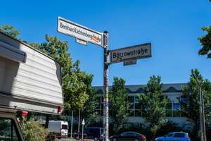 Dachgeschoss Single Apartment im Bötzowviertel Prenzlauer Berg – Die vollständige Adresse der Immobilie erhältst du vom Anbieter., 10407 Prenzlauer Berg, Berlin – Vorschaubild 12