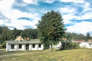DENKMALGESCHÜTZTES ENSEMBLE - 4 GEBÄUDE (6 DOPPELHAUSHÄLFTEN + 1 EINFAMILIENHAUS) - SANIERUNGSBEDARF – Märkisch-Oderland (Kreis) – Vorschaubild 3
