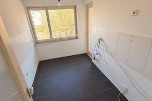 Vielseitiges Mehrfamilienhaus in Top-Lage von Stuttgart-Büsnau! Sofort bezugsfrei & provisionsfrei! – Die vollständige Adresse der Immobilie erhältst du vom Anbieter., 70569 Büsnau, Stuttgart – Vorschaubild 17