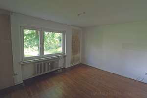 Gut geschnittene 4-Zimmer-Wohnung mit modernisiertem Bad:
mit 2 Balkone , Ruhig und gut angebunden – Die vollständige Adresse der Immobilie erhältst du vom Anbieter., 53175 Plittersdorf, Bonn – Vorschaubild 10