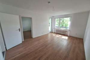 2 Zimmer Wohnung mit Balkon ab sofort