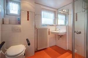Zweifamilienhaus in ruhiger Wohnlage von Waldkirch-Buchholz!  – Die vollständige Adresse der Immobilie erhältst du vom Anbieter., 79183 Waldkirch – Vorschaubild 9