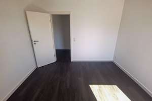 Umfassend sanierte 2RW mit sonnigem Balkon und Garage in ruhiger Lage – Die vollständige Adresse der Immobilie erhältst du vom Anbieter., 4177 Altlindenau, Leipzig – Vorschaubild 18